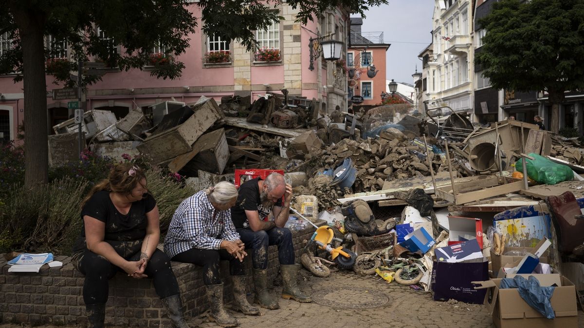 Po povodních na západě Německa vzniklo tolik odpadu jako normálně za 40 let